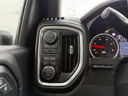 Used 2020 Chevrolet Silverado 2500 LTZ w/ LTZ Premium Package image 13