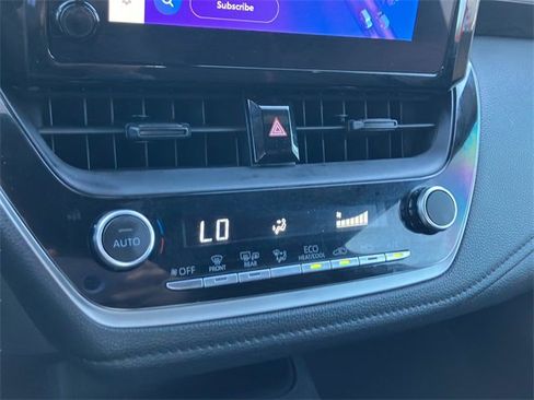 Used 2024 Toyota Corolla SE image 29