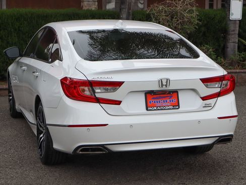 Used 2021 Honda Accord Touring image 6