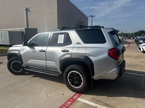 Used 2025 Toyota 4Runner TRD Off-Road Premium w/ Tow Technology Package AWD/4WD image 4