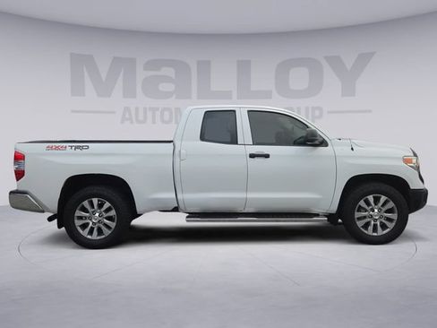 Used 2017 Toyota Tundra SR5 AWD/4WD image 6