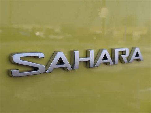 Used 2023 Jeep Wrangler Sahara w/ Cold Weather Group image 14