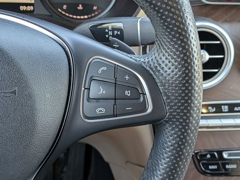 Certified 2018 Mercedes-Benz GLC 300 4MATIC image 16