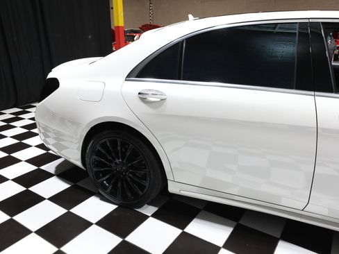 Used 2019 Mercedes-Benz S 560 4MATIC Sedan image 17
