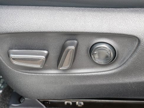 New 2026 Toyota Highlander Limited AWD/4WD image 25