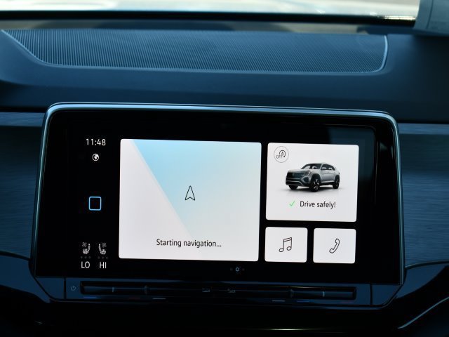 New 2025 Volkswagen Atlas Cross Sport SE AWD/4WD image 25