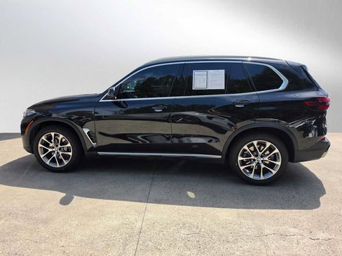 Used 2024 BMW X5 xDrive40i w/ Premium Package AWD/4WD image 6