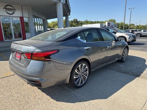 New 2025 Nissan Altima 2.5 SL image 4