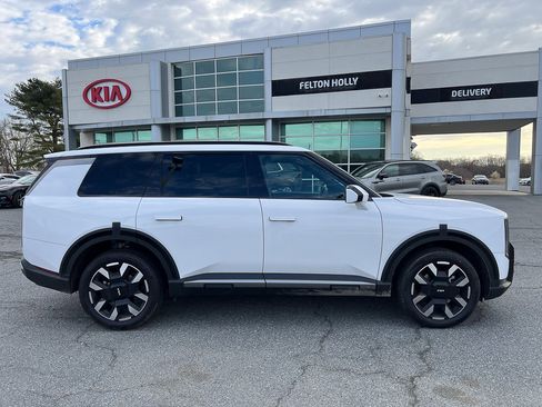 Used 2027 Kia Telluride S w/ Towing Package FWD image 13