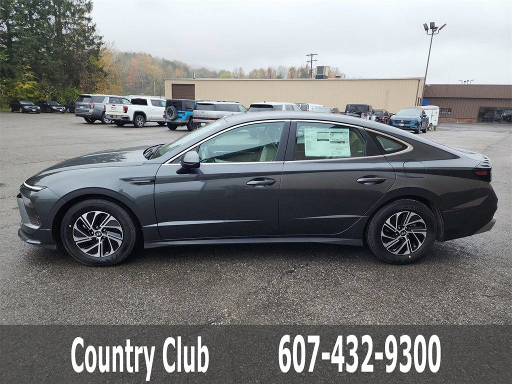 New 2026 Hyundai Sonata Blue FWD image 5