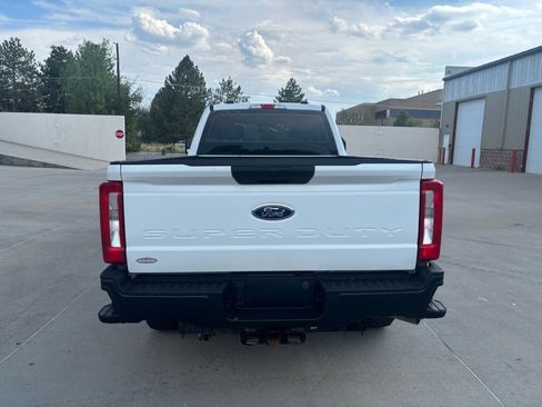 Used 2023 Ford F250 XL w/ XL Off-Road Package AWD/4WD image 4