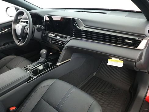 Used 2025 Toyota Camry XSE image 23