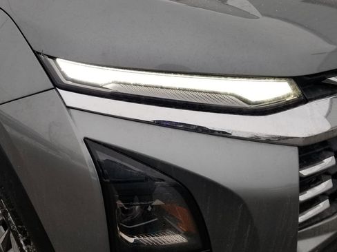 New 2026 Chevrolet Equinox LT image 9