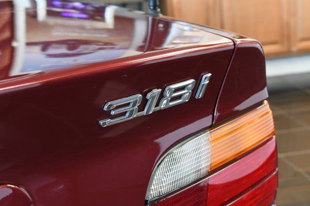Used 1996 BMW 318i Convertible RWD image 15