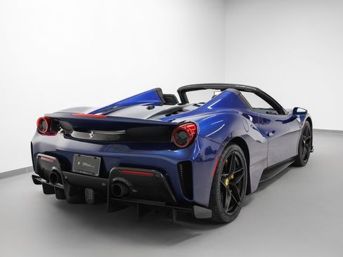 Certified 2020 Ferrari 488 Pista Spider image 38
