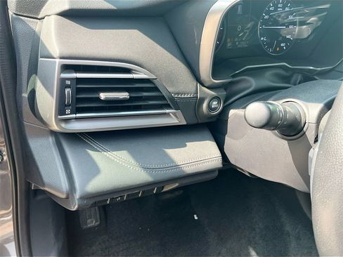 Used 2021 Subaru Outback Limited XT w/ Popular Package #2 image 10