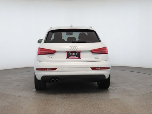 Used 2017 Audi Q3 2.0T Premium Plus w/ Premium Plus Package AWD/4WD image 6