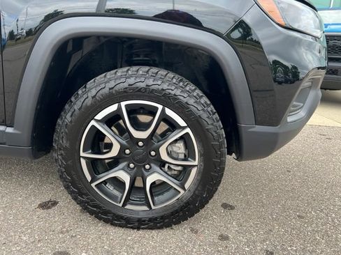 Certified 2024 Jeep Compass Trailhawk AWD/4WD image 4