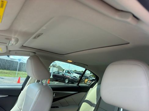 Used 2017 INFINITI Q50 Sport AWD/4WD image 30