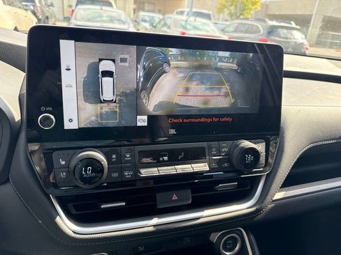 Used 2026 Toyota Grand Highlander FWD image 17