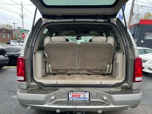Used 2004 Cadillac Escalade AWD image 19