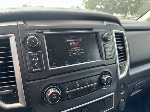 Used 2019 Nissan Titan S w/ S Utility Package RWD image 22
