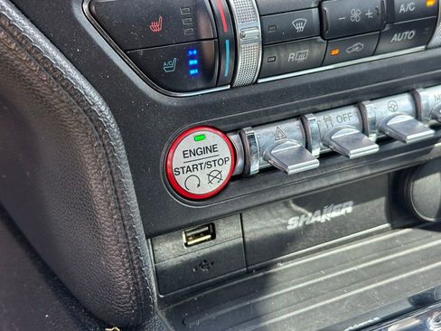 Used 2017 Ford Mustang Premium RWD image 31