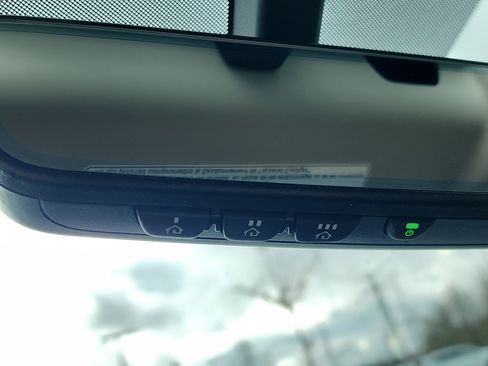 Used 2022 Subaru Ascent Limited w/ Technology Package image 28