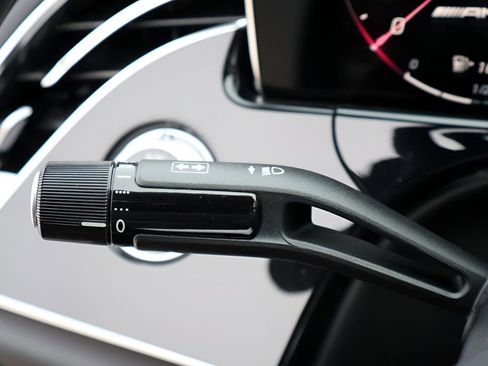 New 2026 Mercedes-Benz E 53 AMG e 4MATIC Sedan image 41