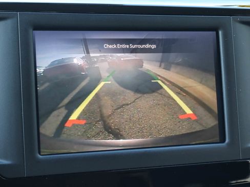 Used 2023 Chrysler Voyager LX FWD image 12