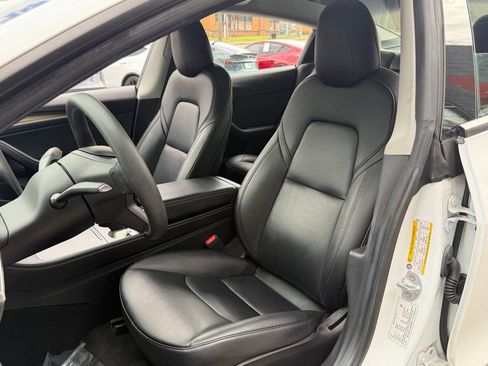 Used 2021 Tesla Model 3 Standard Range Plus image 26