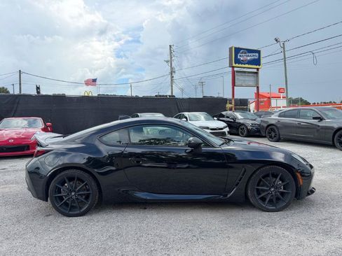 Used 2022 Toyota GR86 Premium RWD image 4