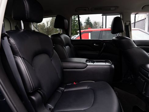 Used 2024 INFINITI QX80 Luxe image 22