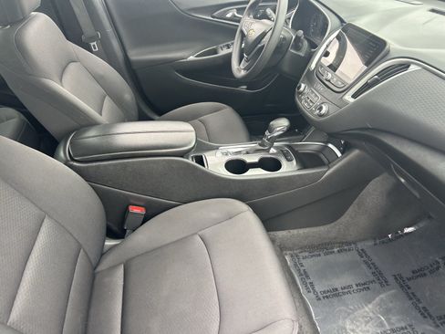 Certified 2024 Chevrolet Malibu LT FWD image 10
