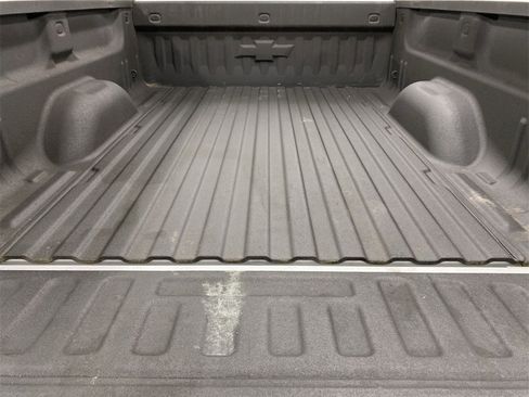 Used 2017 Chevrolet Silverado 1500 LT w/ Redline Edition image 21