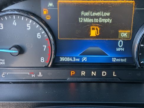 Used 2023 Ford Explorer XLT w/ Equipment Group 202A RWD image 28