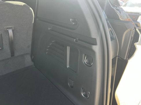 New 2026 Chevrolet Traverse LT image 15