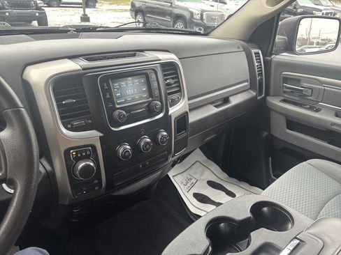 Used 2019 RAM 1500 Classic SLT image 22