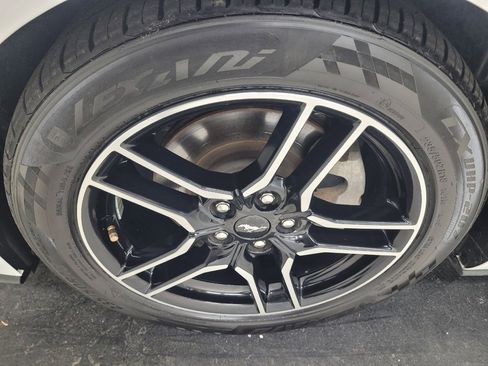Used 2021 Ford Mustang Premium RWD image 31