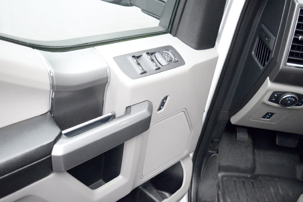 Used 2015 Ford F150 XLT w/ Equipment Group 302A Luxury AWD/4WD image 28