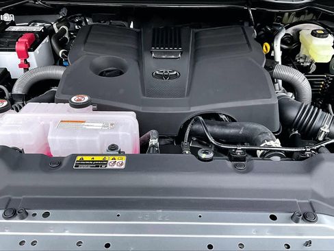 New 2026 Toyota Tundra Limited AWD/4WD image 16