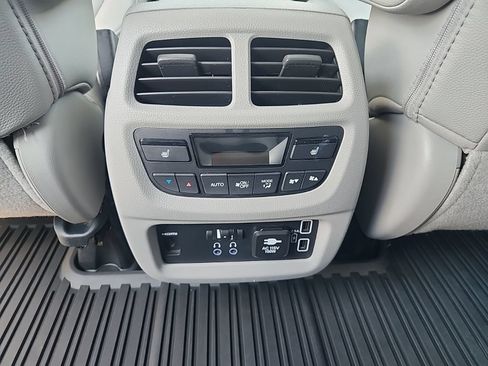 Used 2022 Honda Pilot Touring image 30