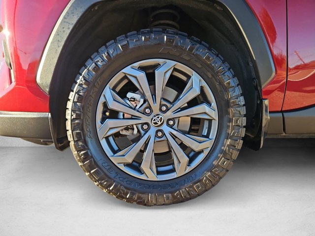 Used 2023 Toyota RAV4 Limited AWD/4WD image 25