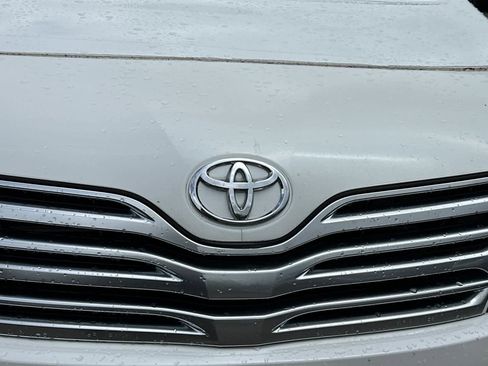 Used 2009 Toyota Venza AWD image 10