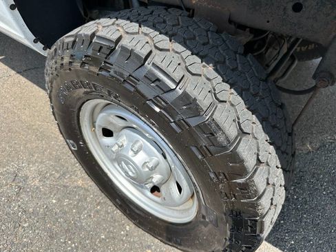 Used 2015 RAM 2500 Tradesman w/ Power & Remote Entry Group image 23