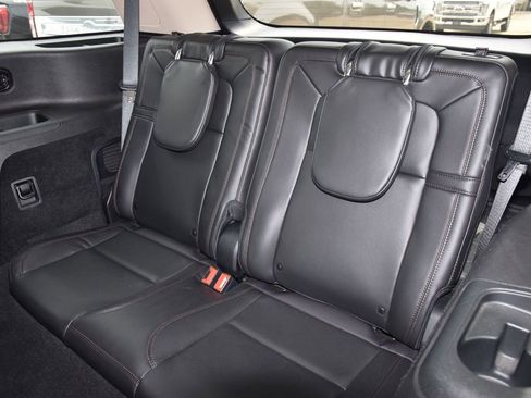 Used 2022 Lincoln Aviator Reserve w/ Equipment Group 201A AWD/4WD image 11