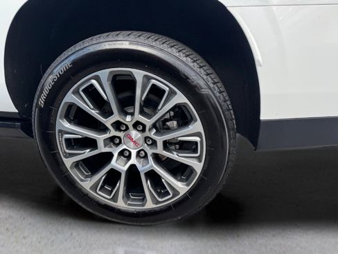 Used 2026 GMC Yukon XL Denali w/ Sun & Power Step Package AWD/4WD image 20