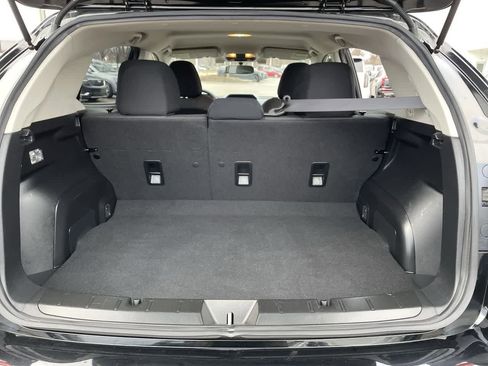 Used 2023 Subaru Crosstrek 2.0i image 17