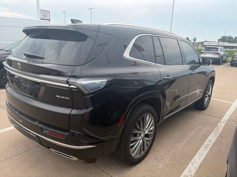 Used 2026 Buick Enclave Avenir w/ Super Cruise Package AWD/4WD image 5