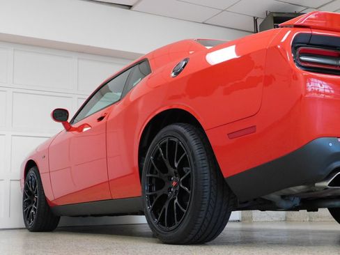 Used 2015 Dodge Challenger R/T Plus RWD image 60